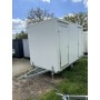 Remolque con aseos para mujeres/hombres con WC y ducha