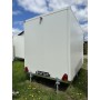 Remolque con aseos para mujeres/hombres con WC y ducha